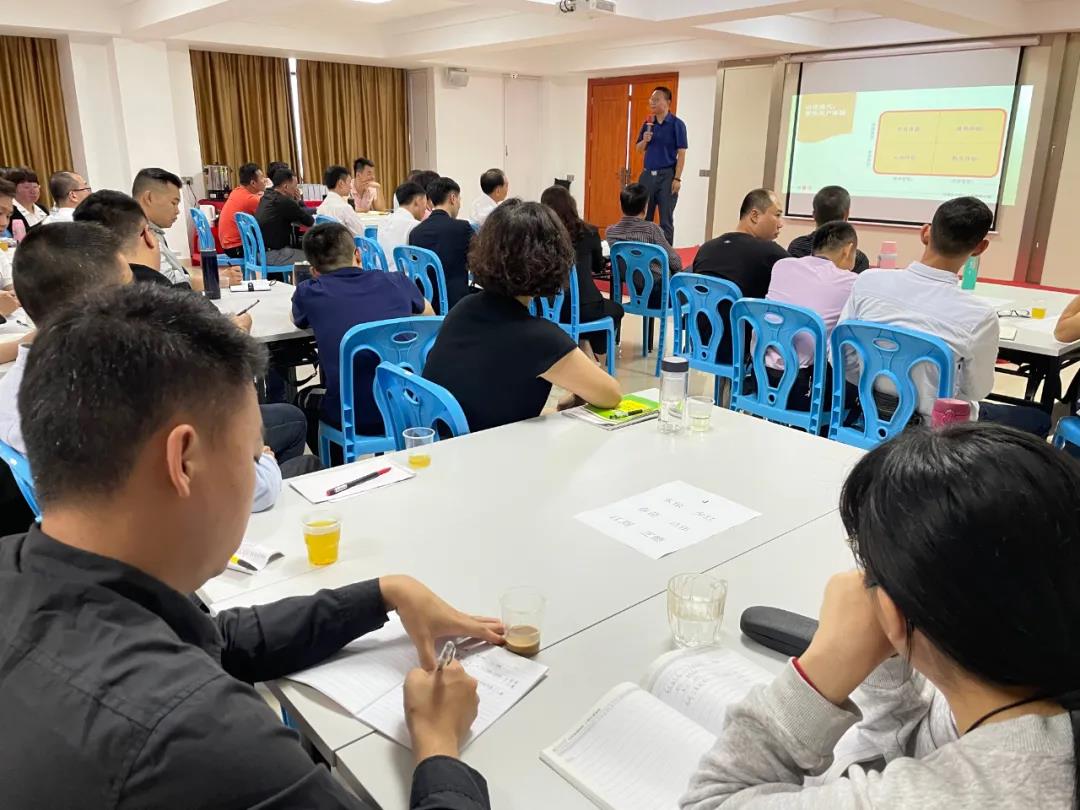 活在当下,赢在未来丨春沣教育名誉院长赵一沣受邀赋能东凯农资团队