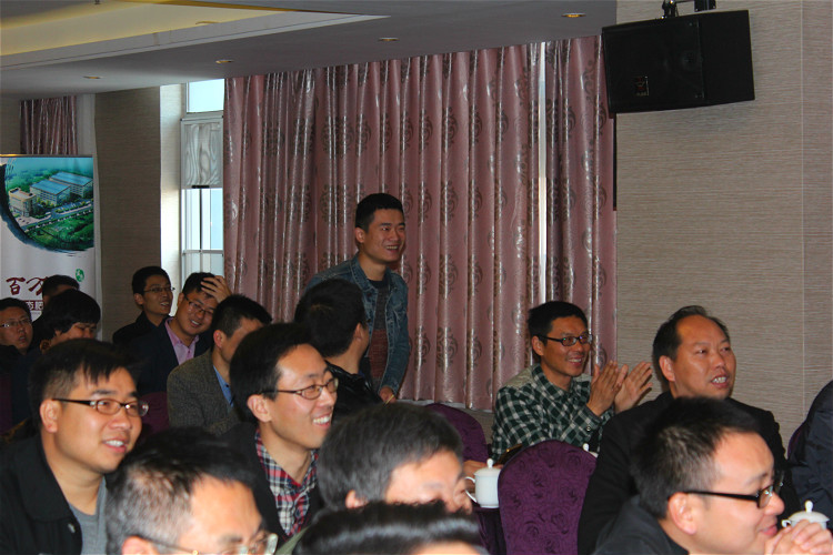 春沣教育助力丰惠四维生态肥发布