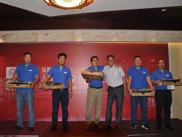 告别昨天，创新未来│江苏湛蓝召开2017年新品发布会