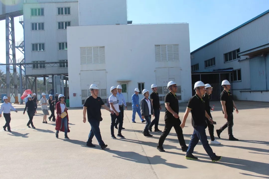 成长在路上│春沣新一代农资领袖总裁班游学海油富岛尿素生产基地