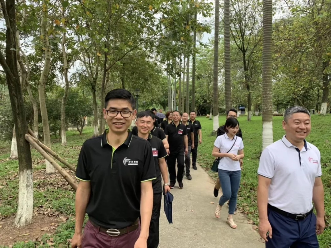 青春的模样│春沣总裁班2019届第一期游学华南农大