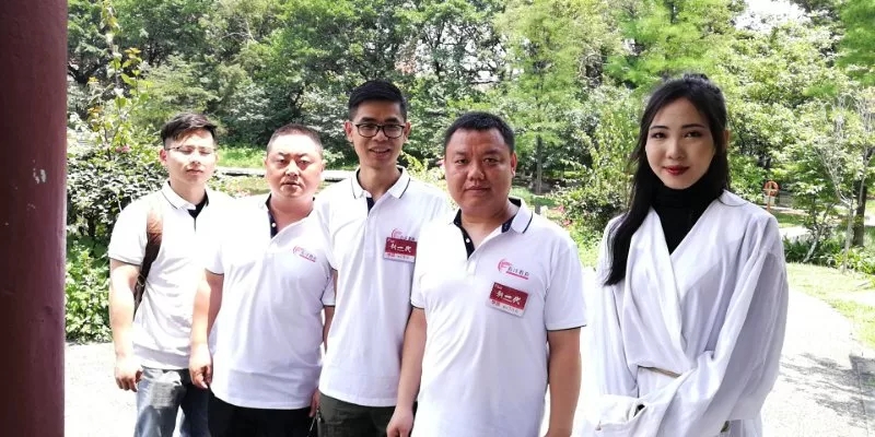 名校游学│春沣新一代农资领袖总裁班2019届第一期走进华中农大