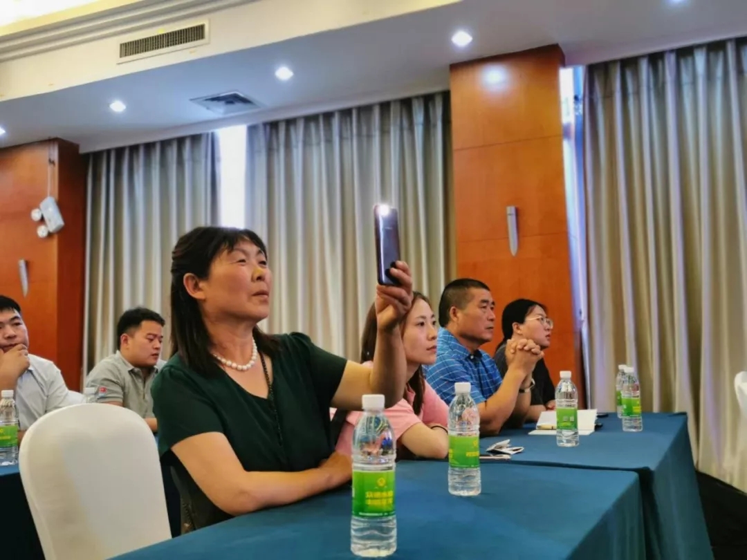 立足新营销|春沣教育走进众德集团