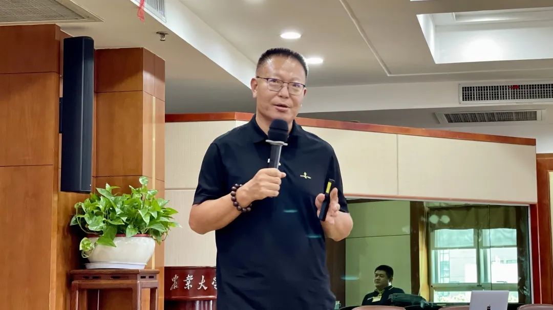 心海首航｜春沣野马总裁班六期游学华中农大