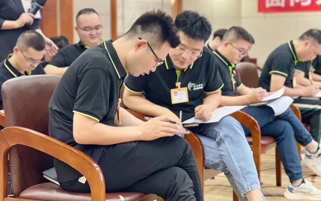 心海首航｜春沣野马总裁班六期游学华中农大