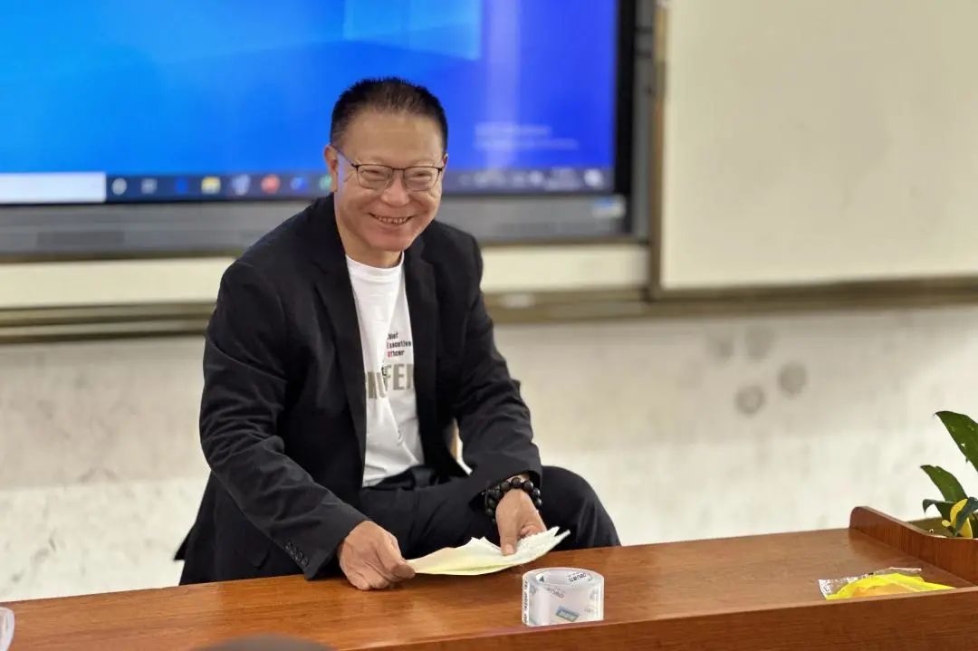 与爱同行丨春沣野马总裁班三四期爱心助学