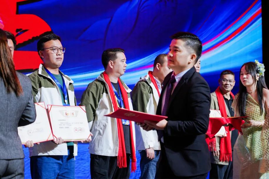 向上而生 | 瑞丰生态集团第七届“未来之星”VIP客户联盟财富峰会在昆启动