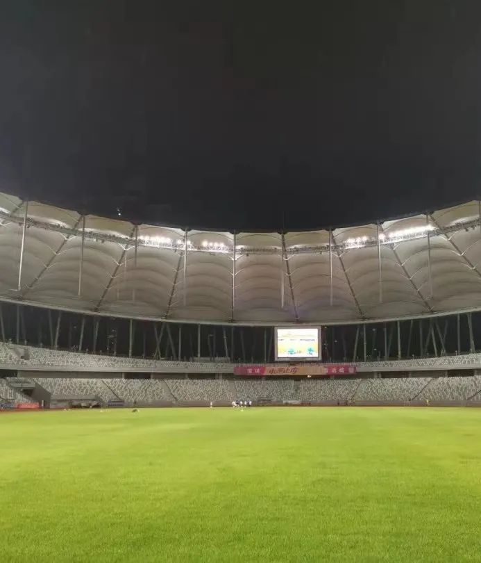 燃爆：新农人南北足球争霸赛霸气互喊