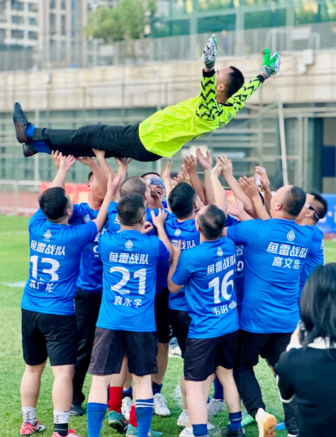 “中液控股VS南洋鸿基”中国新农人南北足球争霸赛圆满举办