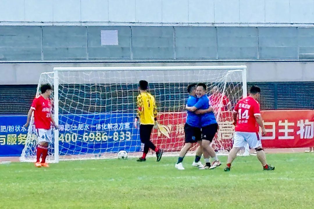 “中液控股VS南洋鸿基”中国新农人南北足球争霸赛圆满举办