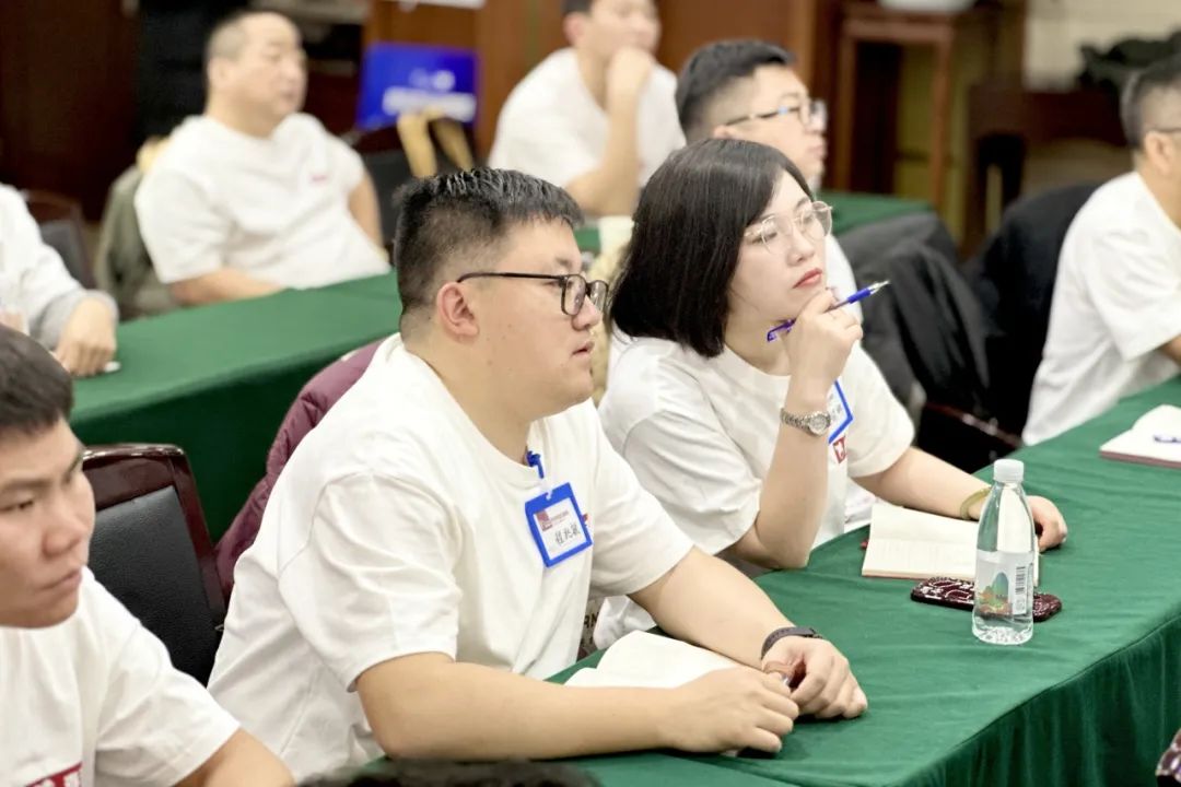 “八”得头筹｜春沣野马总裁班八期游学华中农大