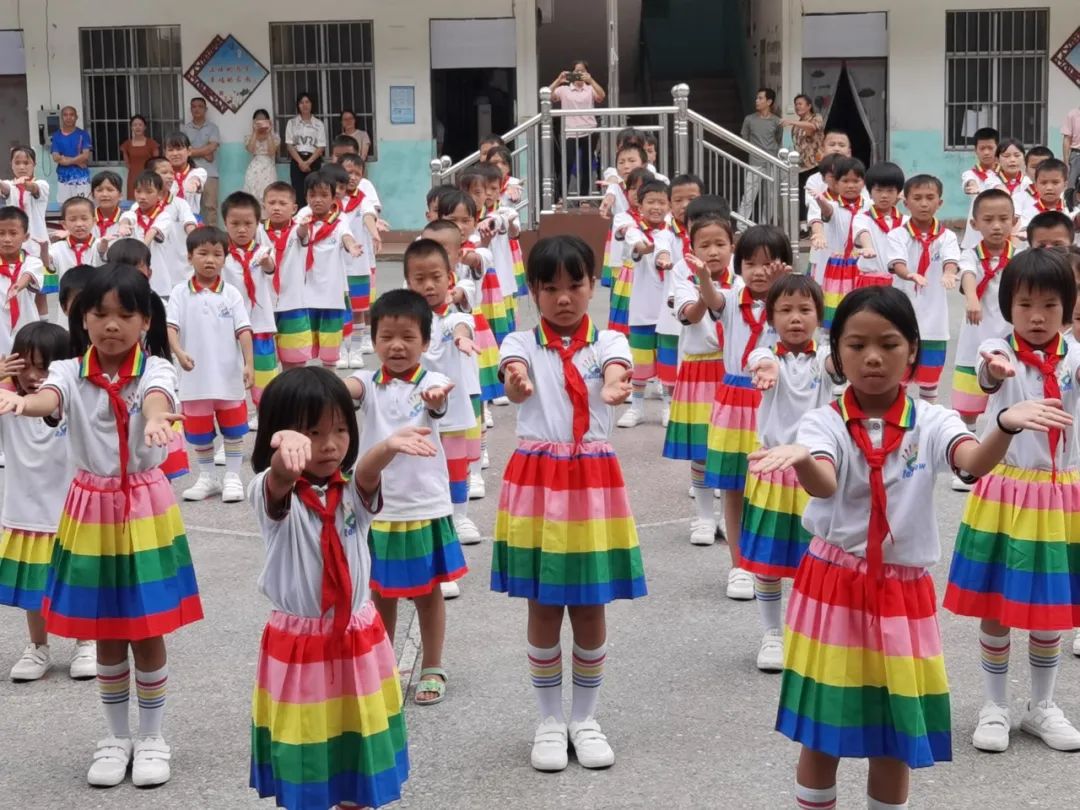 我们毕业了 | 野马总裁班五六期毕业大课&爱心助学圆满结束！