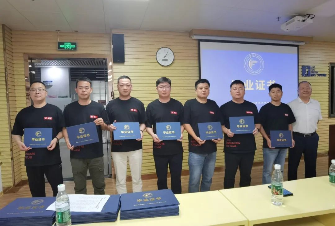 我们毕业了 | 野马总裁班五六期毕业大课&爱心助学圆满结束！