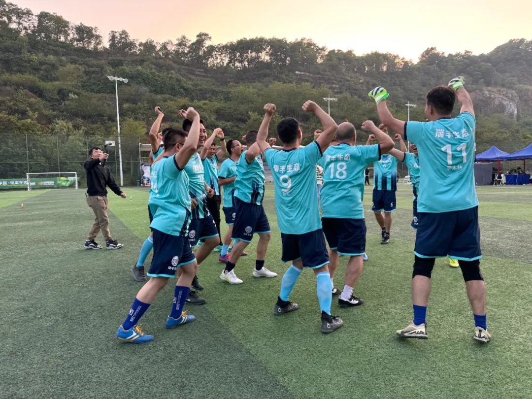 26W+直呼过瘾！“瑞丰生态VS超壤新肥”新农人南北足球争霸赛火爆开踢！