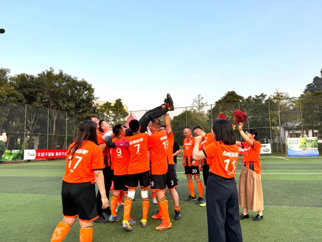 26W+直呼过瘾！“瑞丰生态VS超壤新肥”新农人南北足球争霸赛火爆开踢！