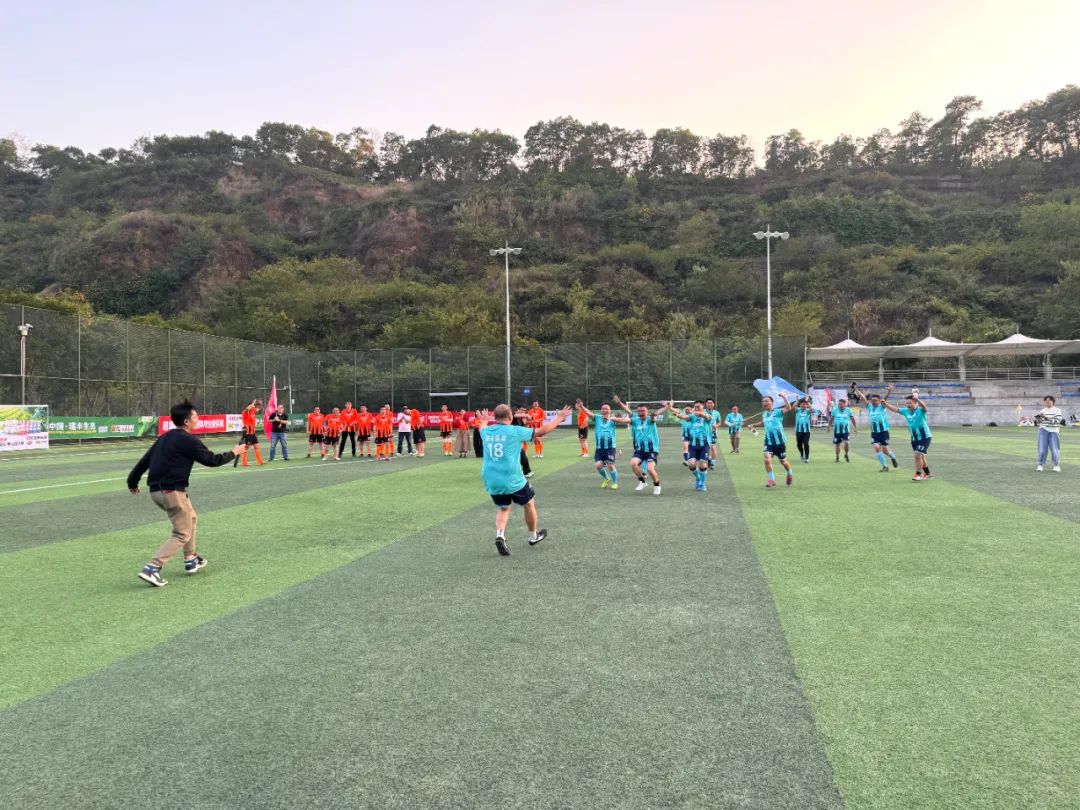 26W+直呼过瘾！“瑞丰生态VS超壤新肥”新农人南北足球争霸赛火爆开踢！