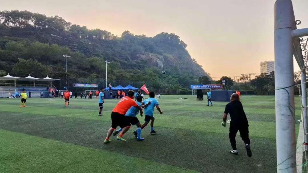 26W+直呼过瘾！“瑞丰生态VS超壤新肥”新农人南北足球争霸赛火爆开踢！