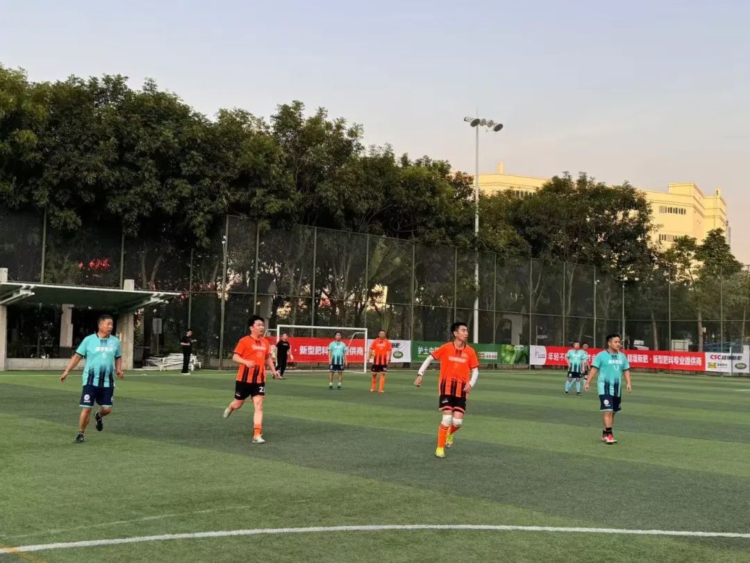 26W+直呼过瘾！“瑞丰生态VS超壤新肥”新农人南北足球争霸赛火爆开踢！