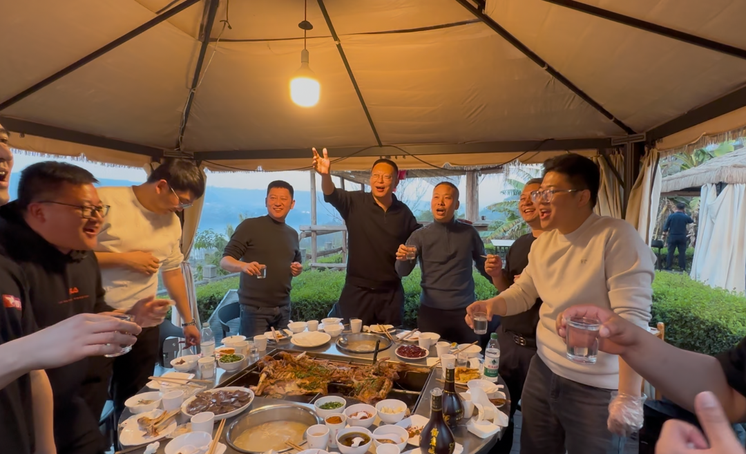 八九聚合川 问道新商机 | 春沣野马总裁班游学重庆丰赢