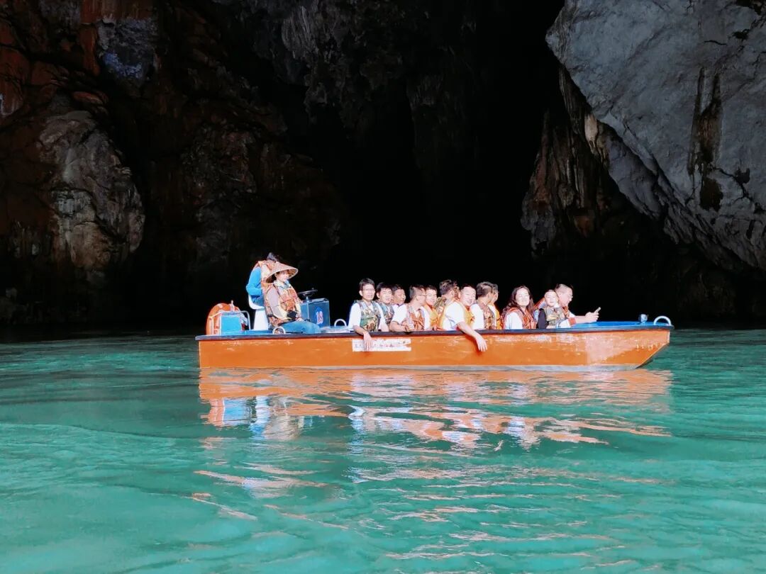 敢闯敢为：野马总裁班七、八期毕业快乐！