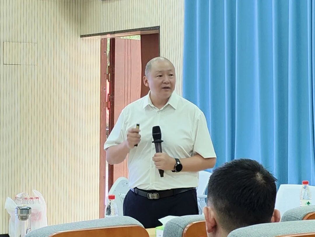 敢闯敢为：野马总裁班七、八期毕业快乐！